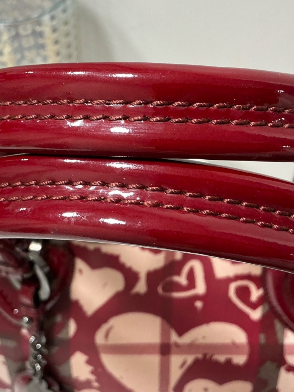 Burberry Ltd Edition Patent Painted Heart Supernova Coated Canvas Nickie Tote - Picture 11 of 16